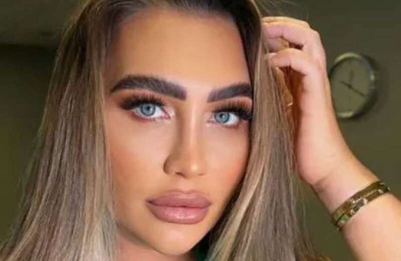 Lauren Goodger strips fully naked for raunchy snap as she poses in the bath