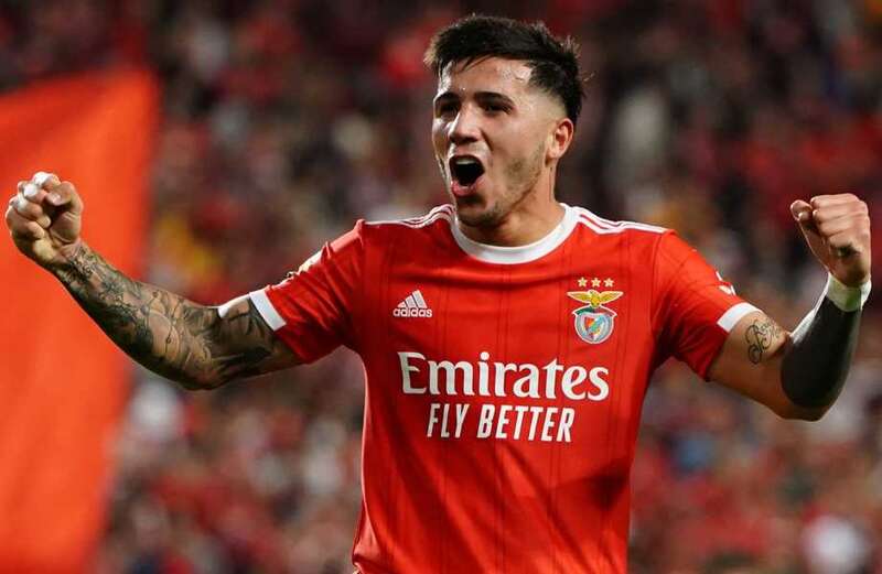 Benfica fume at Chelsea target Fernandez jetting home for NYE against advice