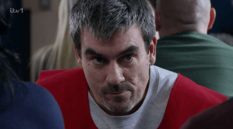 Emmerdale fans shocked by Cain Dingle's prison brawl after family gang up on him