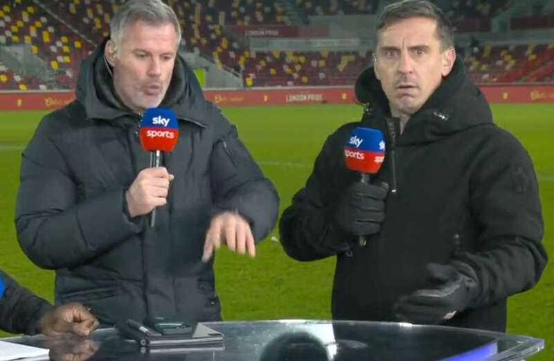 Neville and Carragher row over Liverpool & Man Utd âblowing moneyâ on transfers