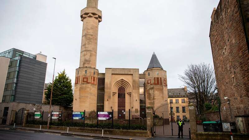 Mosque on lockdown as bomb squad rushes to venue after suspicious bags found