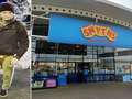 Police release CCTV of man after £60 was swiped from boy, 4, in Smyths Toys shop qhiddziqxuiddprw