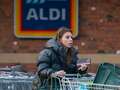 Down-to-earth Coleen Rooney pictured going shopping in Aldi qhiquqidrziqhrprw