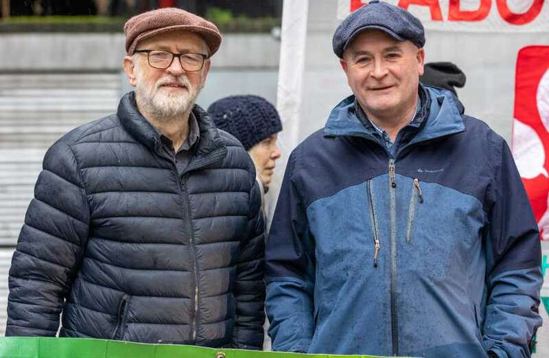 Corbyn & Lynch show picket line solidarity on final day of rail strikes