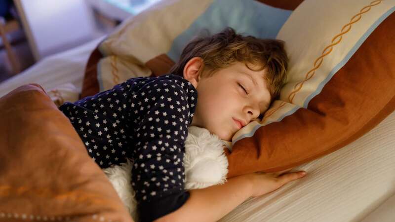 Teacher explains time kids should go to bed on school nights - depending on age