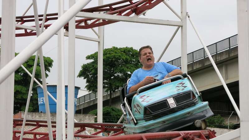 Martin Valt riding Montanh Russa at Parque Marisa in Brazil (Image: Richard Bannister/themeparks.ie)