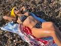 Ex-porn star Mia Khalifa mocks Brits as she shares snap relaxing on the UK beach in bikini eiqrhiqqeidquprw