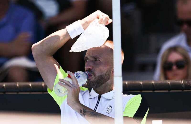 Day two of Australian Open halted in Melbourne due to dangerous EXTREME HEAT