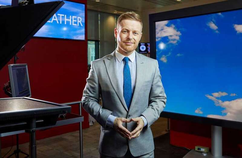 Hunky BBC weatherman drives fans wild as he poses topless on Bali beach