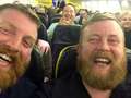 I found my twin stranger on a flight - how you can find YOUR doppelganger too