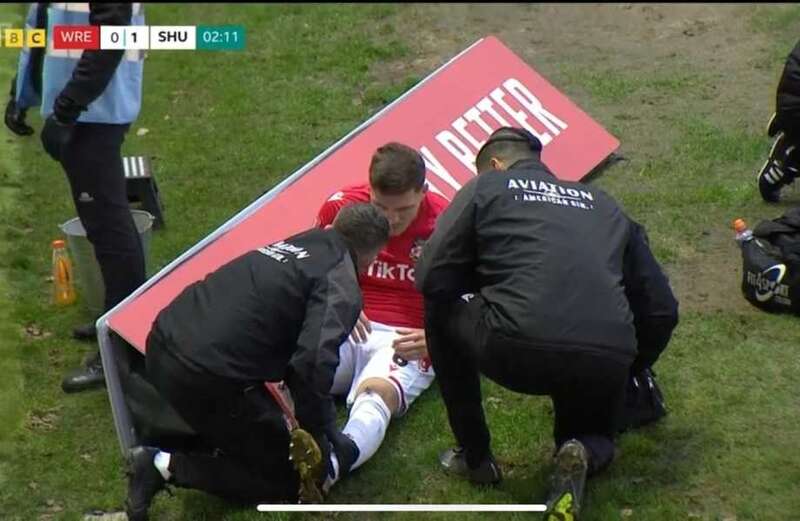 Wrexham's Tunnicliffe forced off after freak injury in Sheff Utd's celebration