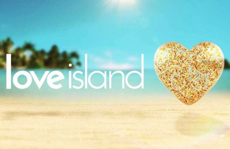 Love Island fans spot 'secret couple' as girl bursts into tears