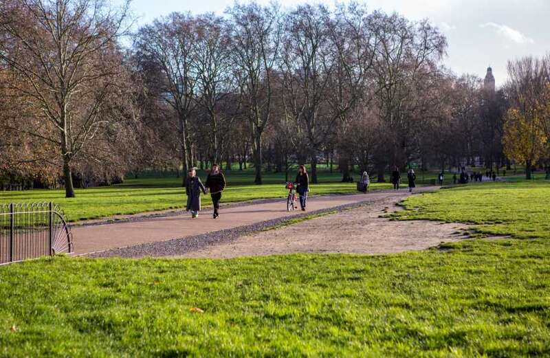 Brits to soak up sunshine as temperatures rise to 13C in days after cold snap