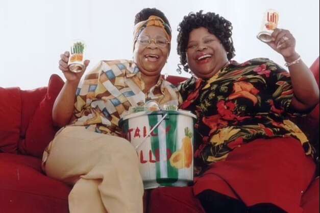 Iconic 'Lilt ladies' go viral as Coca-Cola axes brand - do you remember them?