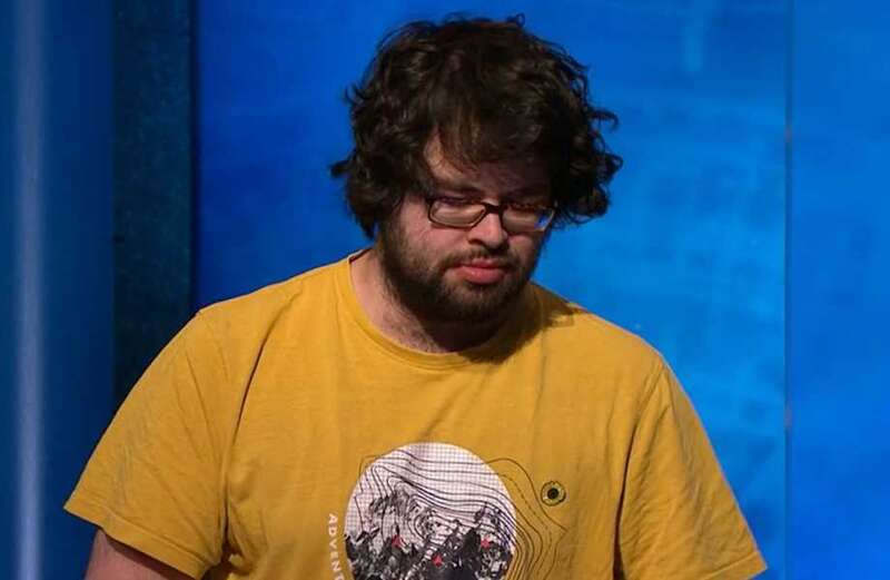 University Challenge viewers 'driven mad' by over contestant's distracting habit