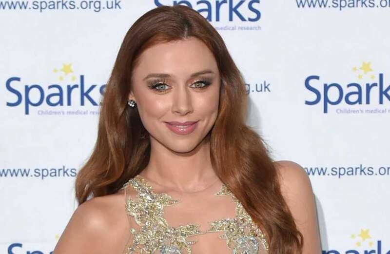 Una Healy sends fans into frenzy with cryptic new picture after deleting snaps