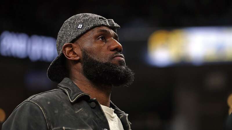 LeBron James suffered a foot injury against the Dallas Mavericks