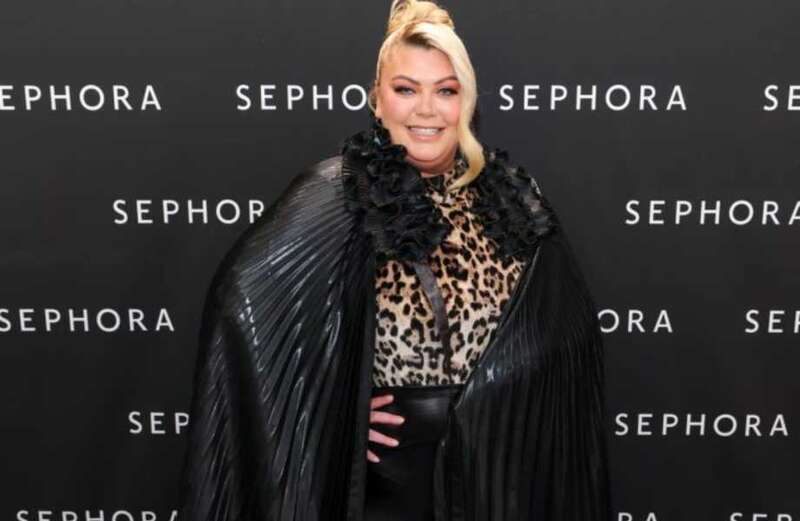 Gemma Collins shows off dramatic new look as she wears sweeping cape