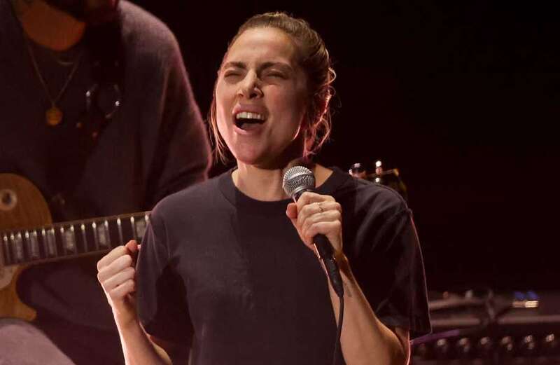 Lady Gaga goes makeup-free as she breaks down in emotional Oscars performance