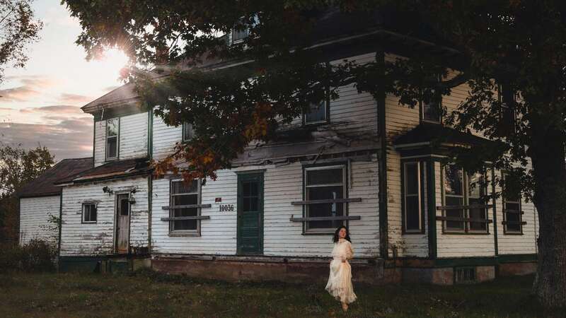 Abandoned house soon to be demolished over ghostly suicide haunting fears