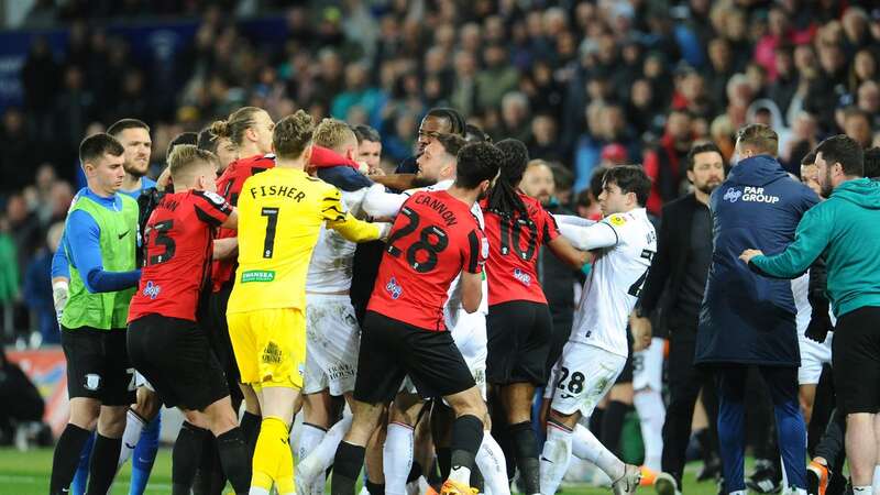 Swansea scorer Joe Allen picked up a late red card (Image: Athena Pictures/Getty Images)