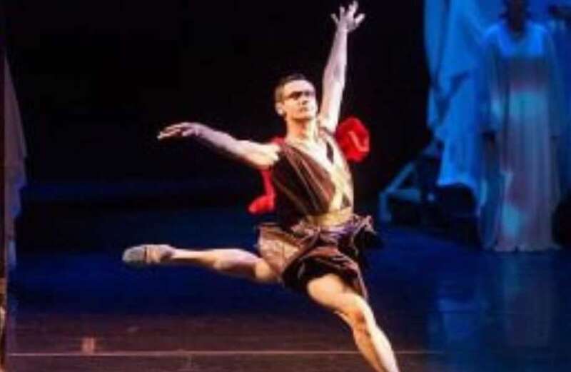 Brave Ukrainian ballet star killed after joining fight against Russia