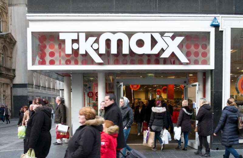 Shoppers rushing to TK Maxx for iconic make-up palette discontinued everywhere