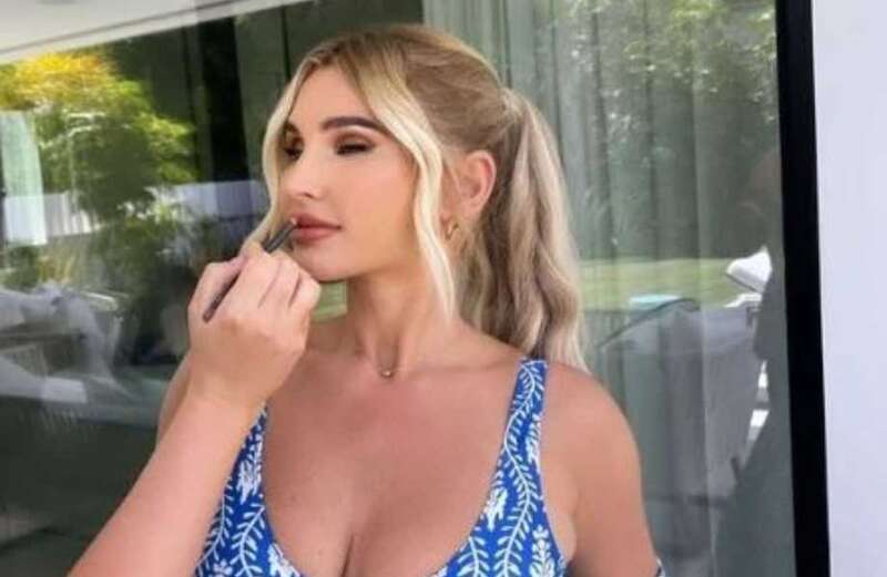 Billie Faiers shows off incredible post-baby body in a bikini