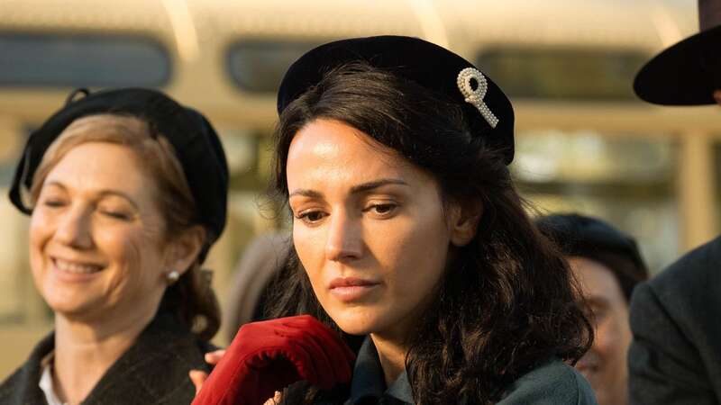 Michelle Keegan in Ten Pound Poms (Image: BBC/Eleven/John Platt)