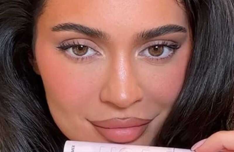 Kylie Jenner goes nearly naked in just a towel in rare unedited video