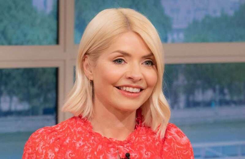 Holly Willoughby brushes off Phillip Schofield feud in cryptic Wylde Moon post