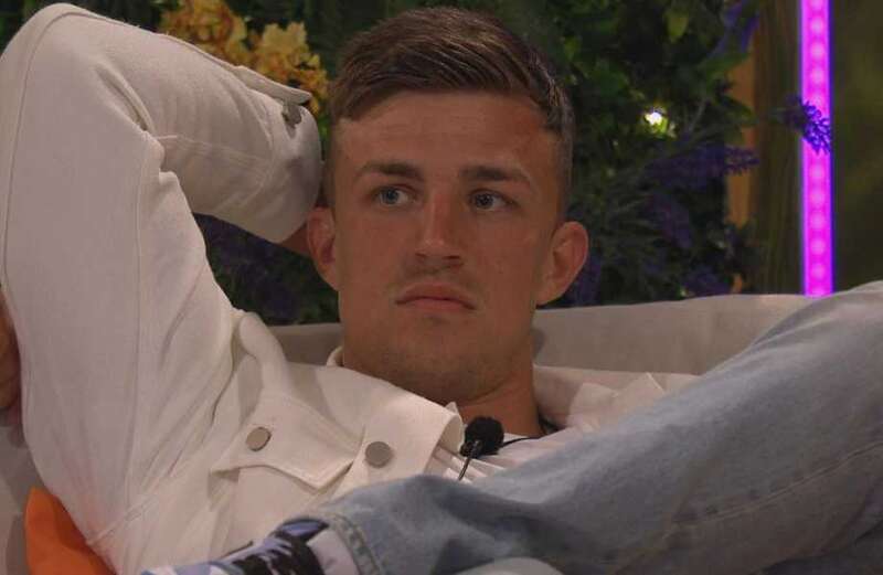 Love Island fans fear for Molly after Mitch's 'insane' behaviour