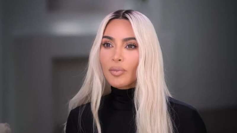 Kim Kardashian suffered a wardrobe mishap (Image: Hulu)