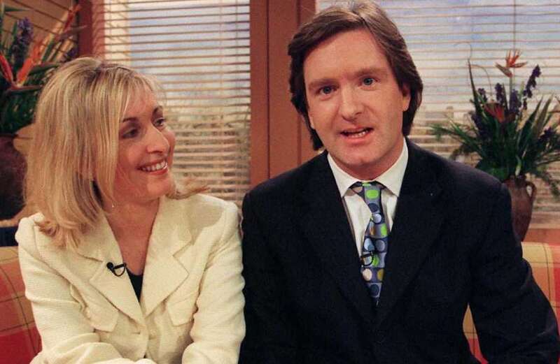 Who is Fiona Phillips' husband Martin Frizell?