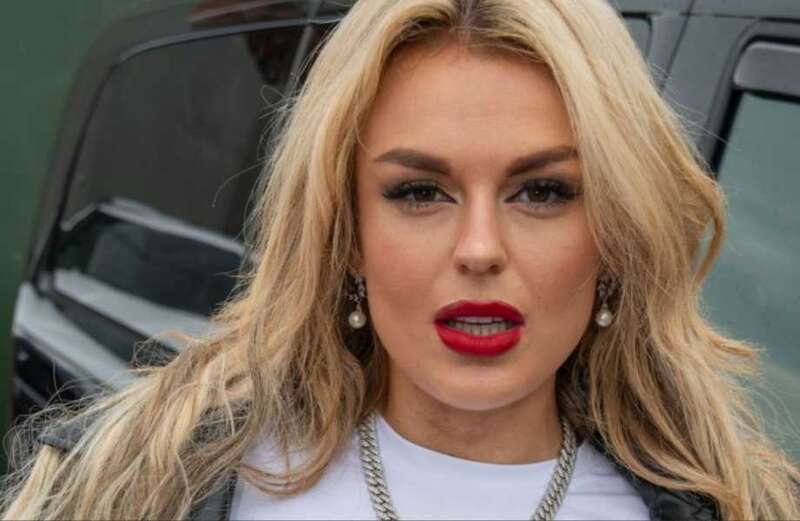 Tallia Storm puts on eye-popping display as she goes braless at TRNSMT