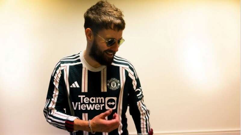 Man Utd use second music artist to 