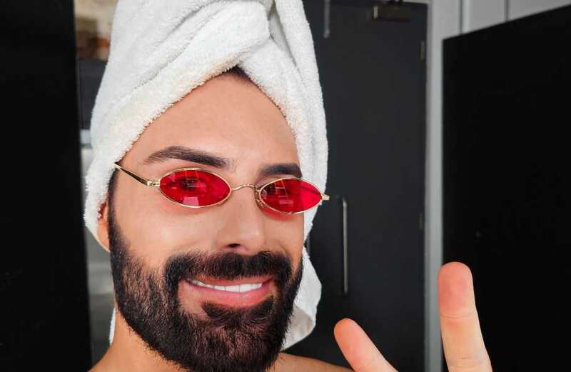 Rylan Clark recreates Kendall Jenner and Lewis Capaldi's most famous selfies