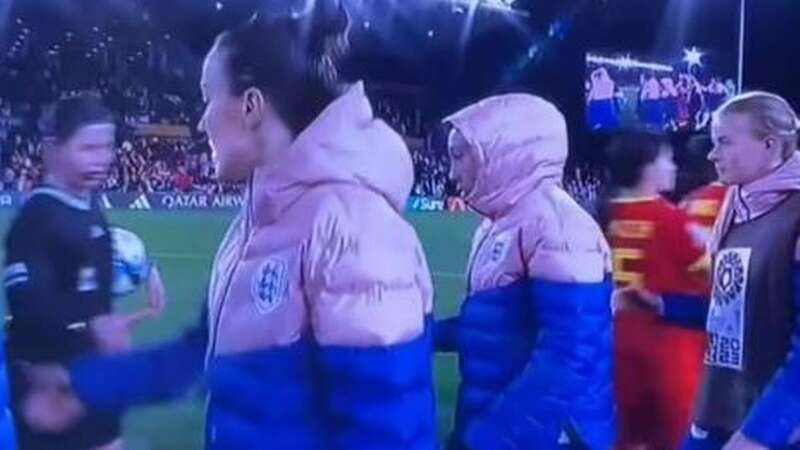 Lucy Bronze brutally snubs shaking referee