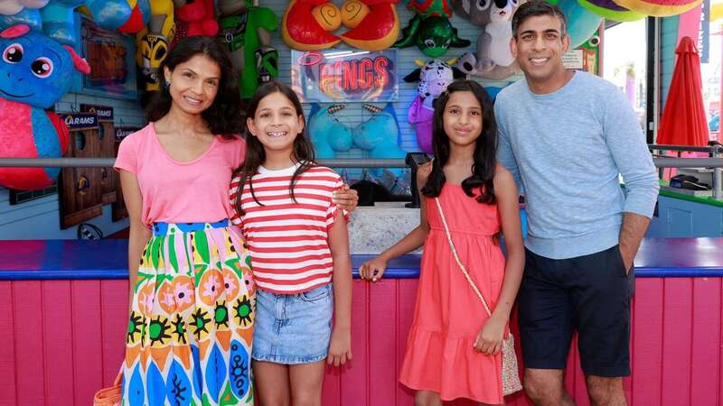 Rishi Sunak poses with wife Akshata Murty and their daughters during their trip to California (Image: POOL/AFP via Getty Images)