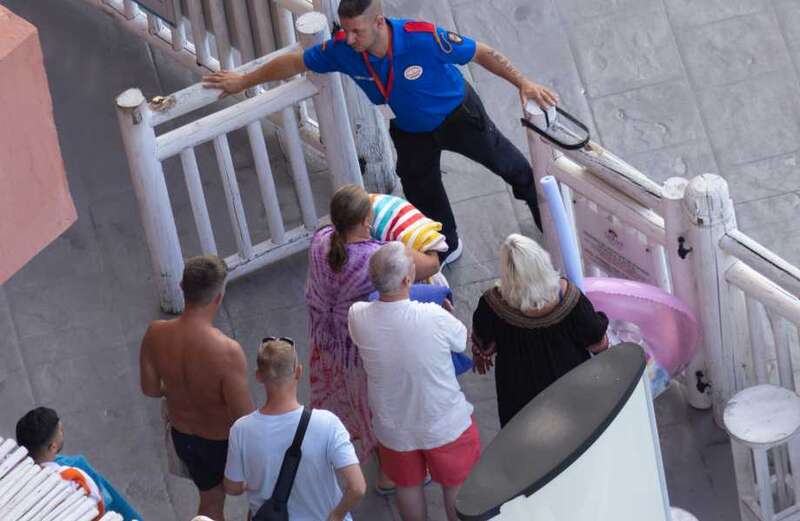 Spanish hotel forced to hire bouncer to break up fights over SUNBEDS