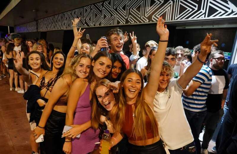 UK in cost-of-clubbing crisis as youngsters cut down on nights out