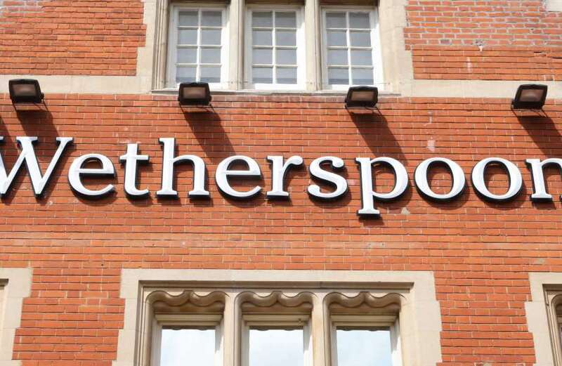 Is Wetherspoons showing the World Cup and can you book a table?