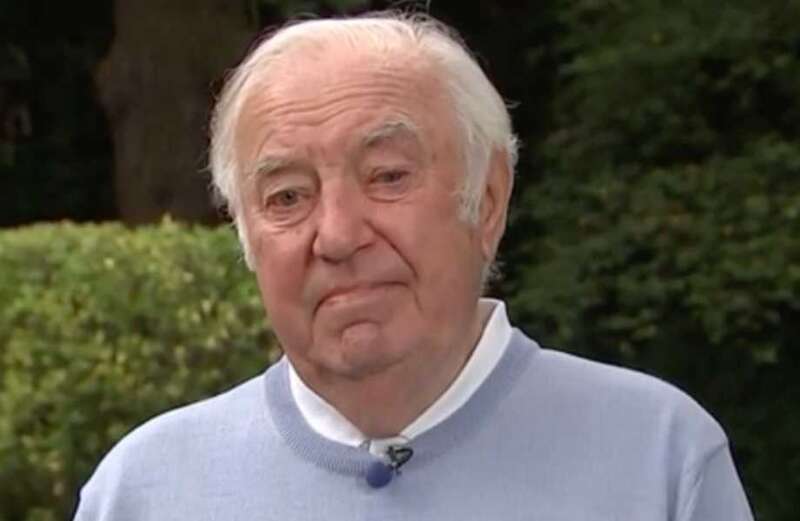 Jimmy Tarbuck fights back tears over final time he saw friend Michael Parkinson