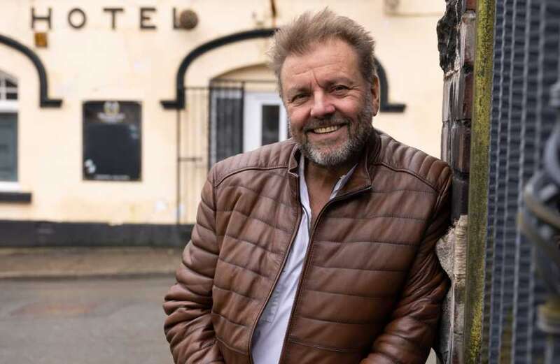 Homes Under The Hammer's Martin Roberts floored 'impossible to criticise' house