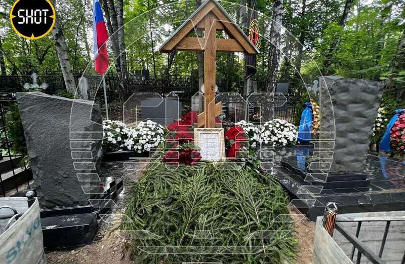 First pics of Putin enemy Prigozhin's grave after mysterious secret funeral