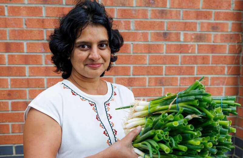 Online shopper greeted with 22 bunches of spring onions she hadn't ordered