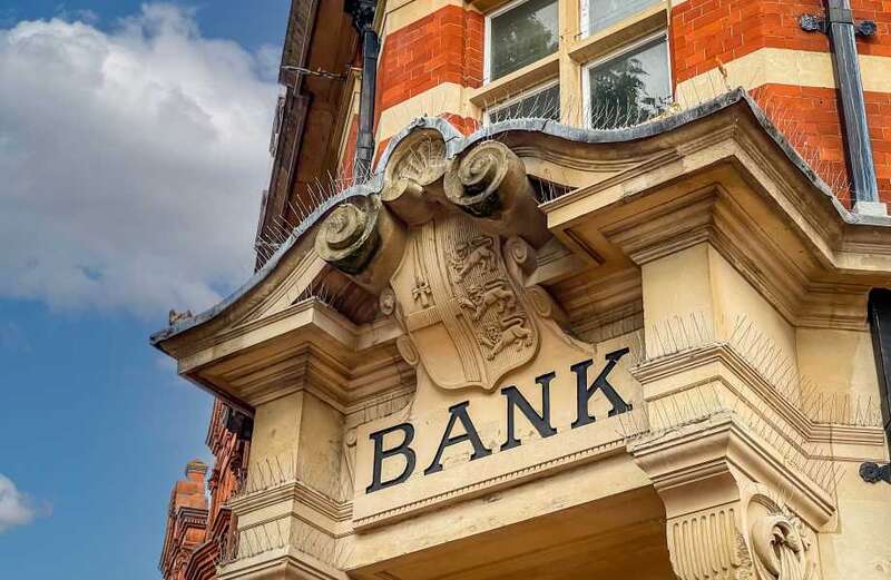 Full list of banks closing branches within DAYS including HSBC and Barclays