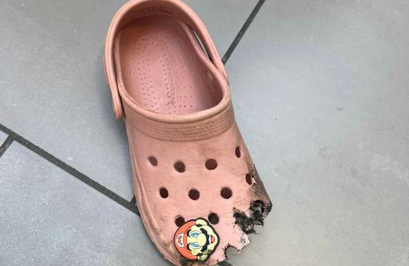 Mum warns not to wear Crocs on escalators after daughter's 'freak accident'