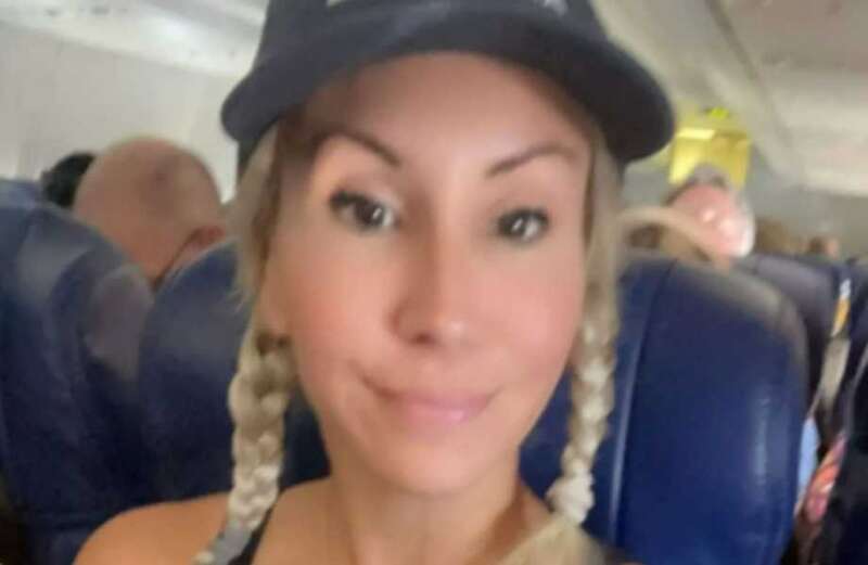 TV star stunned as cabin crew told her to cover up ‘inappropriate’ outfit