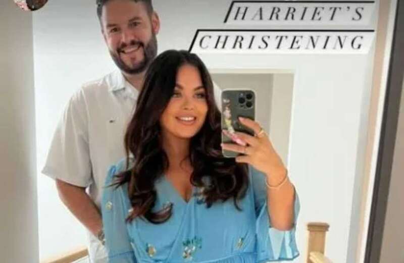 Scarlett Moffatt looks incredible 4 months after giving birth in plunging dress